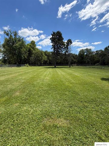 11521 N post Road, Omaha, NE 68112