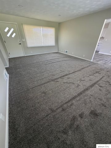 11521 N post Road, Omaha, NE 68112