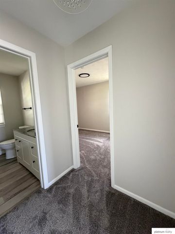 11521 N post Road, Omaha, NE 68112