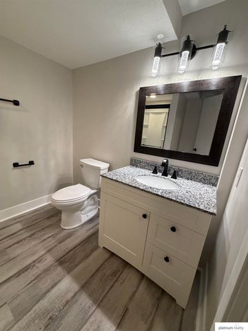 11521 N post Road, Omaha, NE 68112