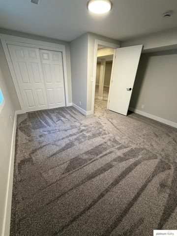 11521 N post Road, Omaha, NE 68112