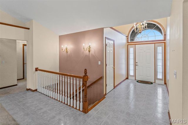 103 Burns Farm West Court, Edwardsville, IL 62025