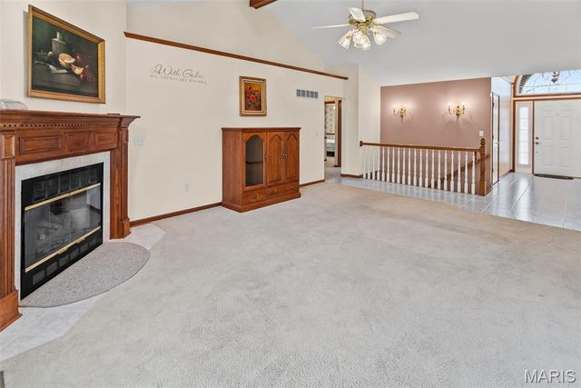 103 Burns Farm West Court, Edwardsville, IL 62025