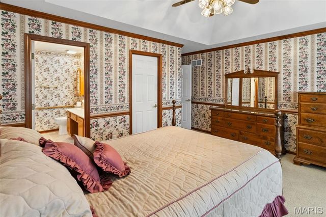 103 Burns Farm West Court, Edwardsville, IL 62025