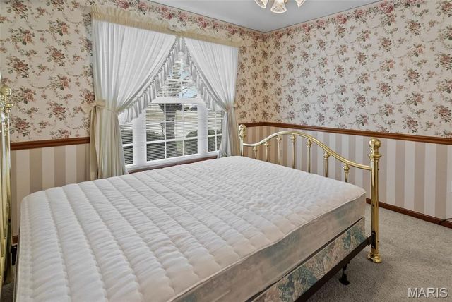 103 Burns Farm West Court, Edwardsville, IL 62025