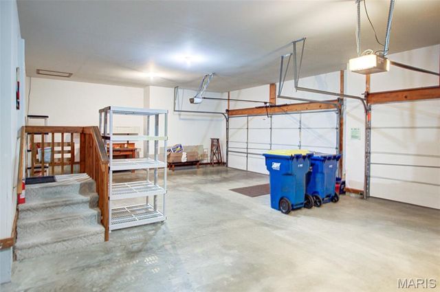 103 Burns Farm West Court, Edwardsville, IL 62025