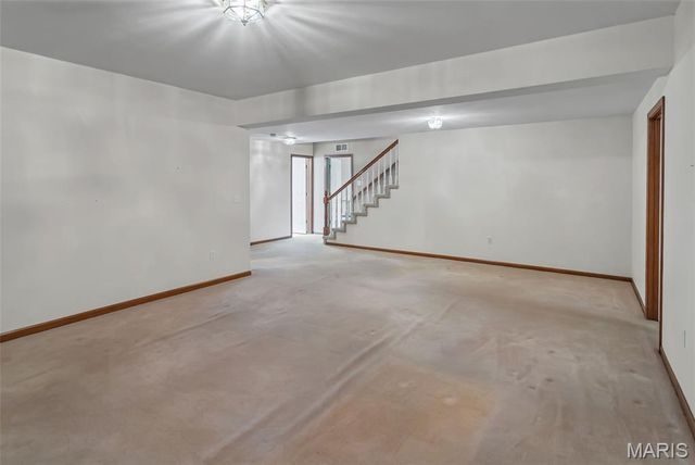 103 Burns Farm West Court, Edwardsville, IL 62025