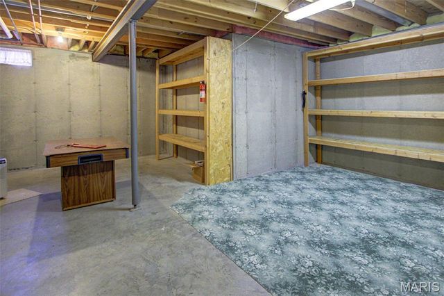 103 Burns Farm West Court, Edwardsville, IL 62025