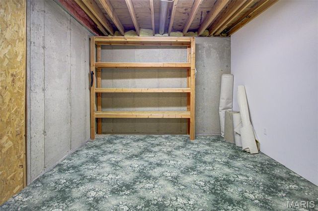 103 Burns Farm West Court, Edwardsville, IL 62025