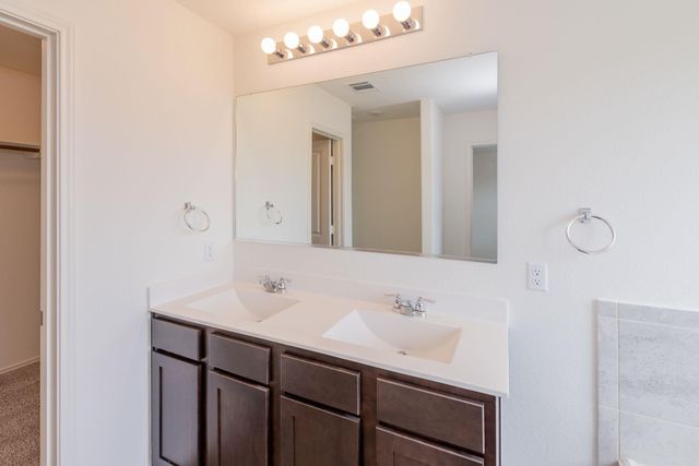 509 Greatest Gift Way, Jarrell, TX 76537