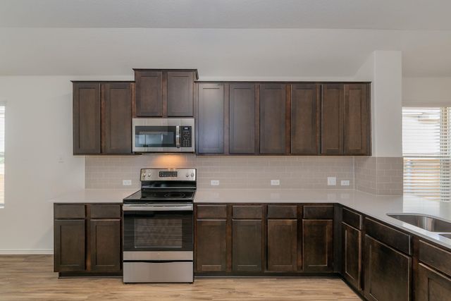 509 Greatest Gift Way, Jarrell, TX 76537