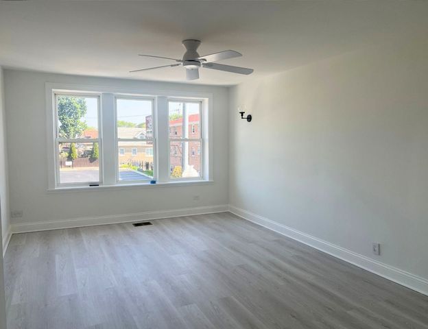 4343 W Diversey Avenue 2, Chicago, IL 60639