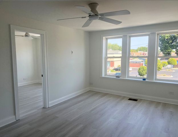 4343 W Diversey Avenue 2, Chicago, IL 60639