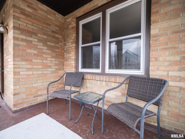 305 WASHINGTON Street, Pekin, IL 61554