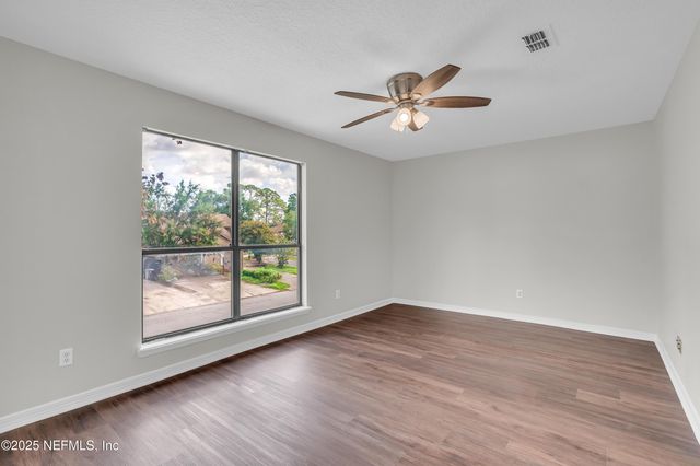 5556 CABOT Drive N, Jacksonville, FL 32244