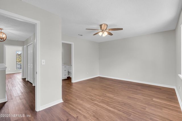 5556 CABOT Drive N, Jacksonville, FL 32244