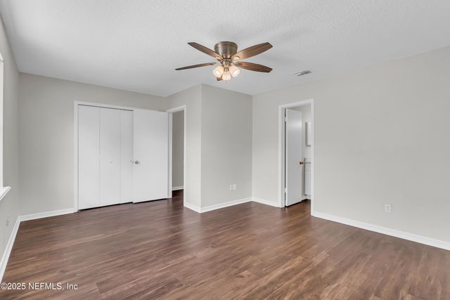 5556 CABOT Drive N, Jacksonville, FL 32244