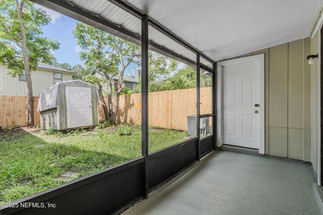 5556 CABOT Drive N, Jacksonville, FL 32244