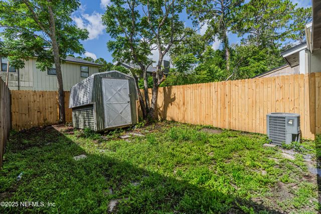 5556 CABOT Drive N, Jacksonville, FL 32244