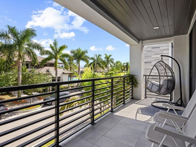 8143 NW 47th Terrace, Doral, FL 33166
