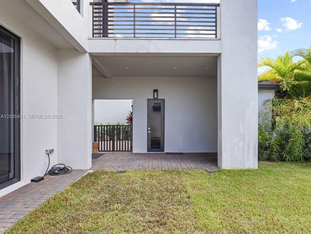 8143 NW 47th Terrace, Doral, FL 33166