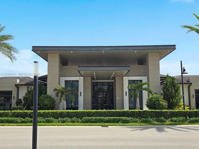 8143 NW 47th Terrace, Doral, FL 33166