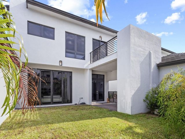 8143 NW 47th Terrace, Doral, FL 33166