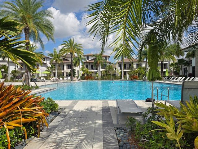 8143 NW 47th Terrace, Doral, FL 33166