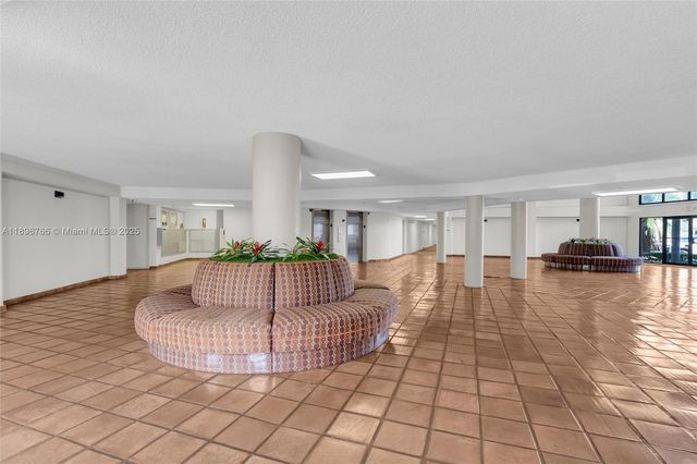 5800 SW 127th Ave 2203, Miami, FL 33183