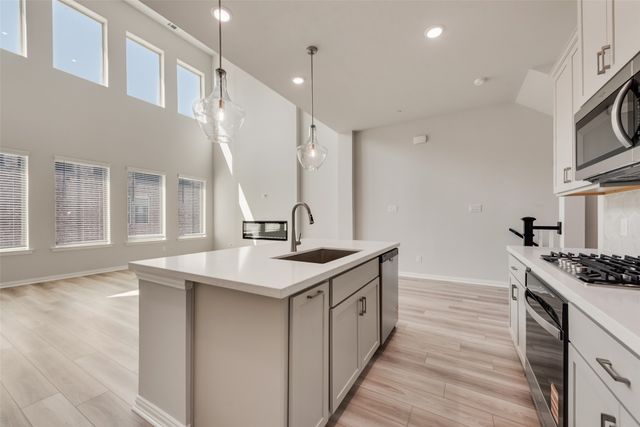 8095 Challenger Lane, Frisco, TX 75034