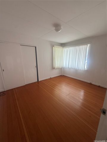 2329 Orchid Street, Honolulu, HI 96816