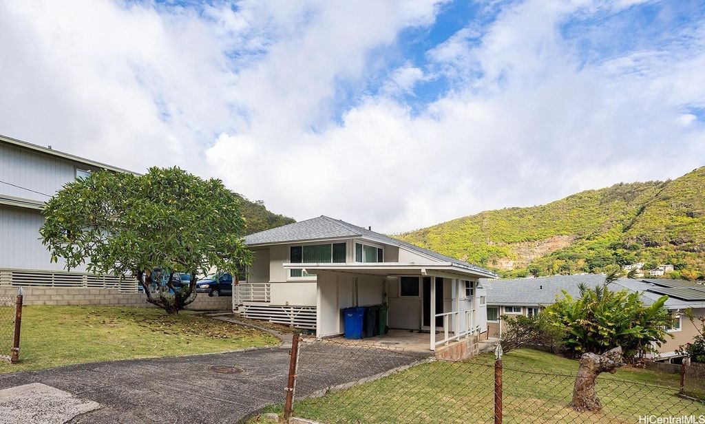 2329 Orchid Street, Honolulu, HI 96816