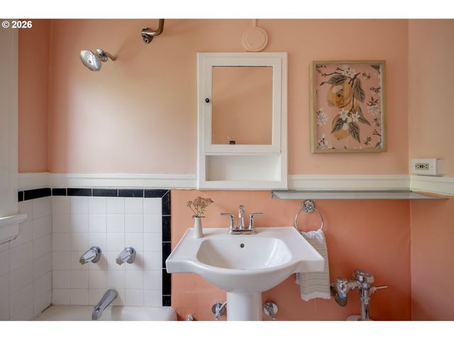 20 Nw 16TH Ave 212, Portland, OR 97209