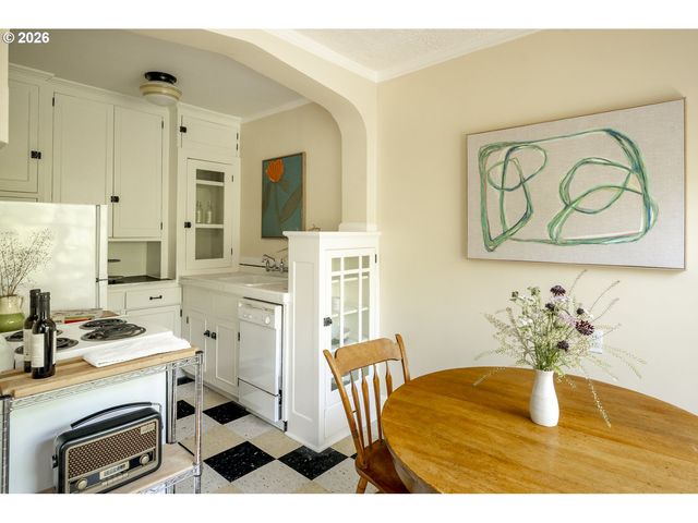 20 Nw 16TH Ave 212, Portland, OR 97209