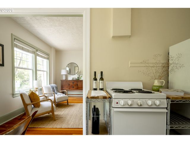 20 Nw 16TH Ave 212, Portland, OR 97209