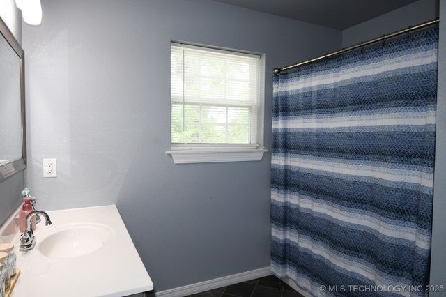 304 S Blackstone Street, Vian, OK 74962