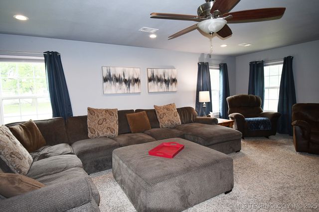 304 S Blackstone Street, Vian, OK 74962