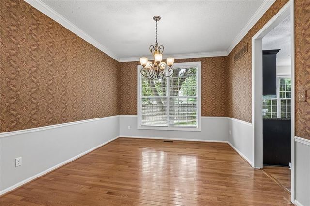 8925 W 132nd Terrace, Overland Park, KS 66213