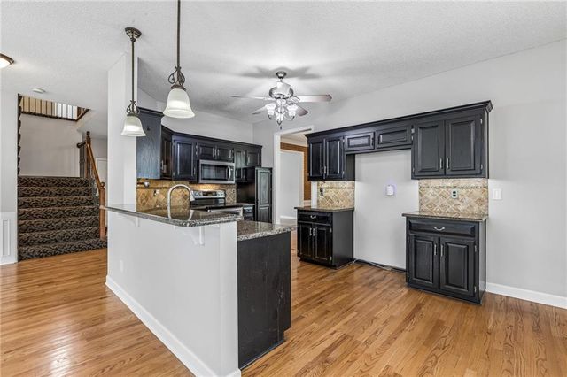 8925 W 132nd Terrace, Overland Park, KS 66213