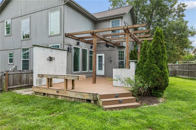 8925 W 132nd Terrace, Overland Park, KS 66213