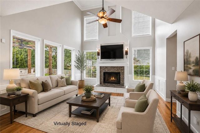 8925 W 132nd Terrace, Overland Park, KS 66213