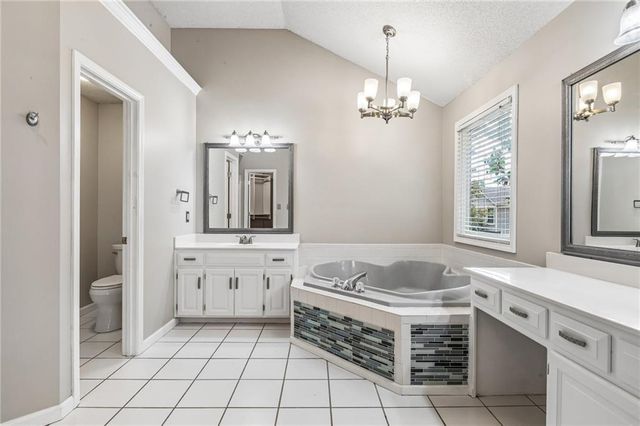 8925 W 132nd Terrace, Overland Park, KS 66213