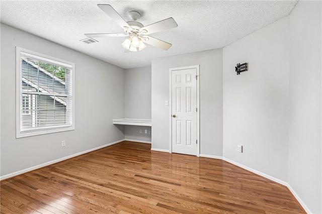 8925 W 132nd Terrace, Overland Park, KS 66213