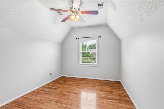 8925 W 132nd Terrace, Overland Park, KS 66213