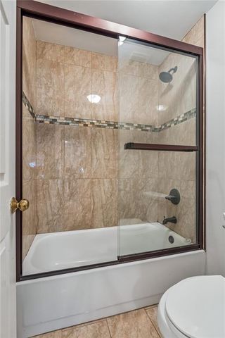8925 W 132nd Terrace, Overland Park, KS 66213