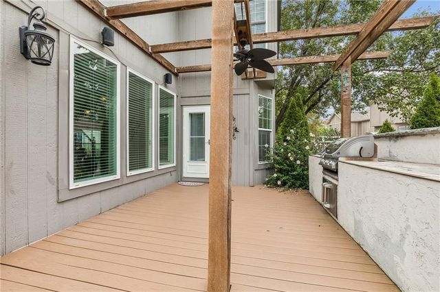 8925 W 132nd Terrace, Overland Park, KS 66213