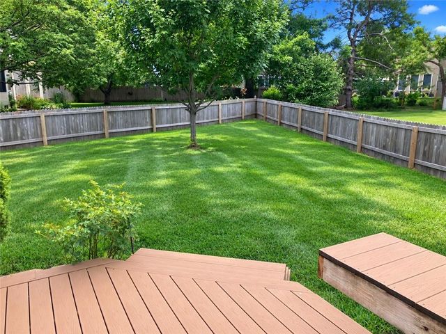 8925 W 132nd Terrace, Overland Park, KS 66213