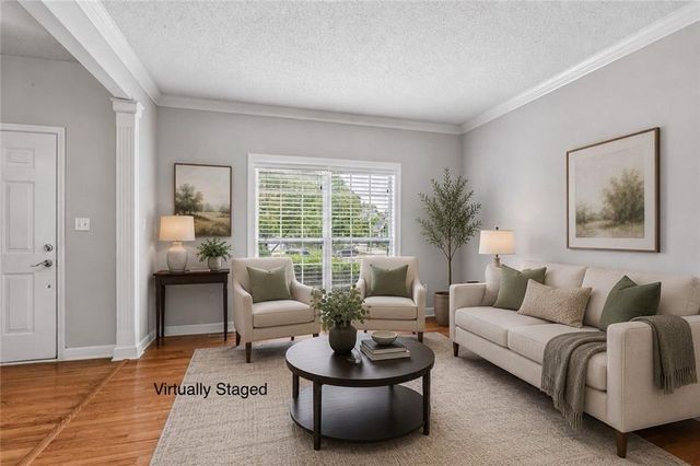 8925 W 132nd Terrace, Overland Park, KS 66213