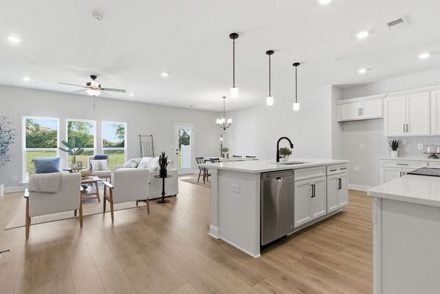 1154 June Wilde Rdg, Spring Hill, TN 37174