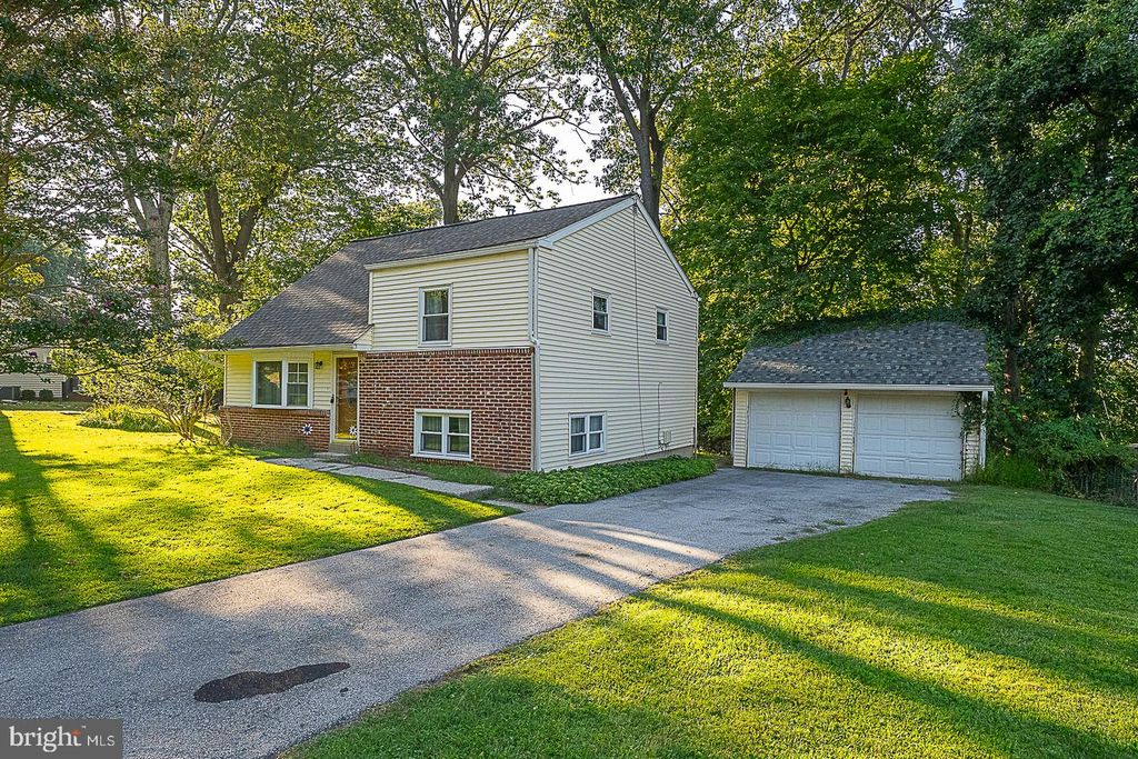 1 SUNSET DR, PAOLI, PA 19301 — exterior